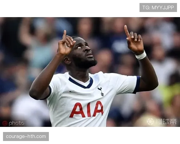 恩东贝莱凭借出色突破能力赢得球迷热烈追捧