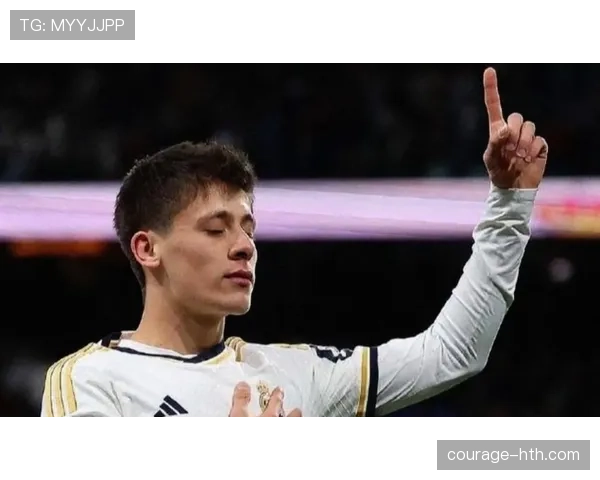 姆巴佩左路发威助力球队连胜,状态回暖彰显强劲竞争力 姆巴佩左路发威助力球队连胜,状态回暖彰显强劲竞争力