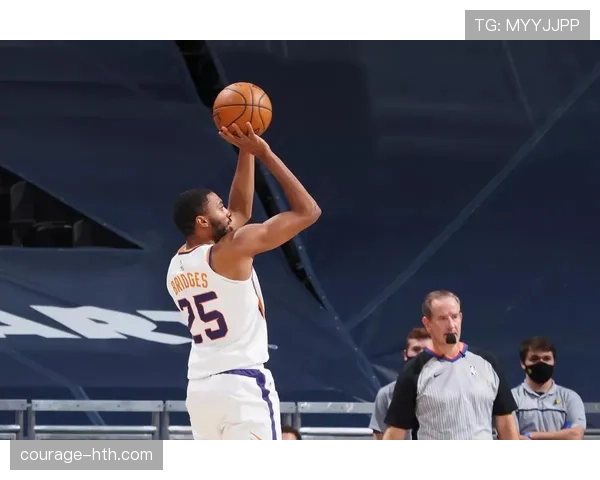 米卡尔·布里奇斯无球跑动创造空位命中率提升显著，拉开球队进攻空间